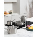 Alessi DC100S7 Convivio Set di pentole in acciaio inox Induzione ambientazione