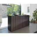Leon Wood Moca Madia Horm ambientazione