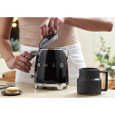 Mini Bollitore Smeg KLF05BLEU ambientazione